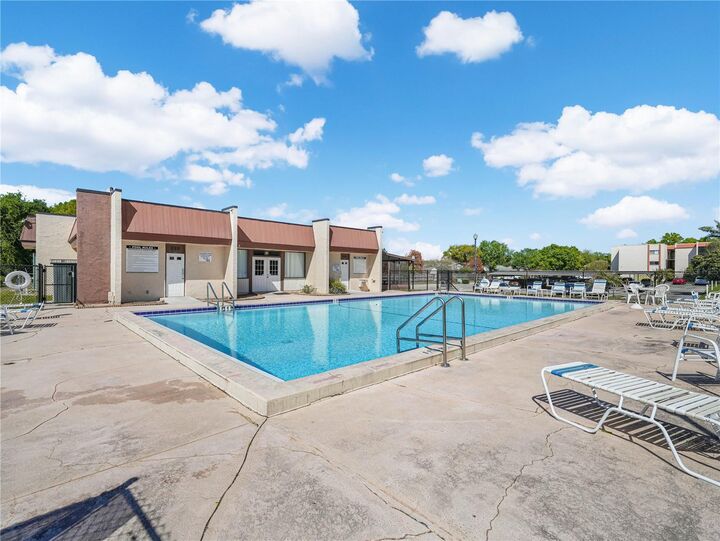 Property Photo: 1130 N Lake Parker Avenue A201 FL 33805