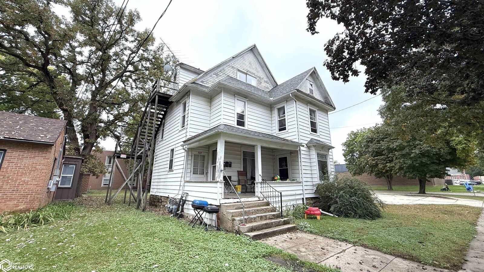 Property Photo:  309 E State Street  IA 50401 