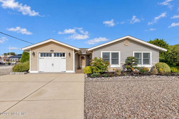Property Photo:  127 Hatteras Road  NJ 08005 
