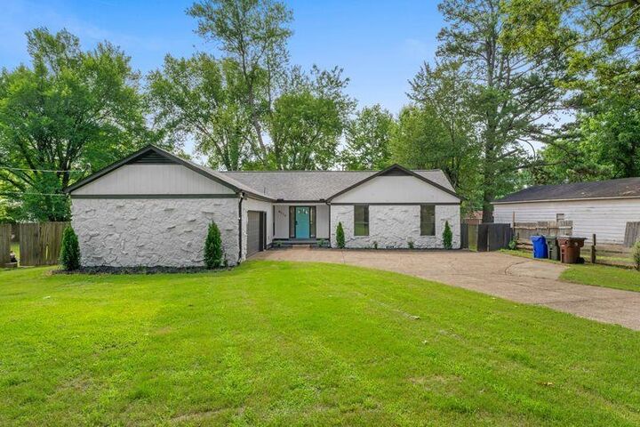 Property Photo:  4076 Oak Road Rd  TN 38135 