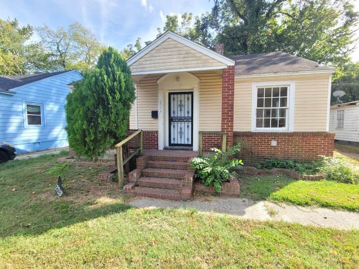 Property Photo: 2753 Burns Ave TN 38114