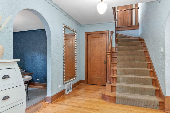 Property Photo:  325 Oakland Drive  IL 60035 