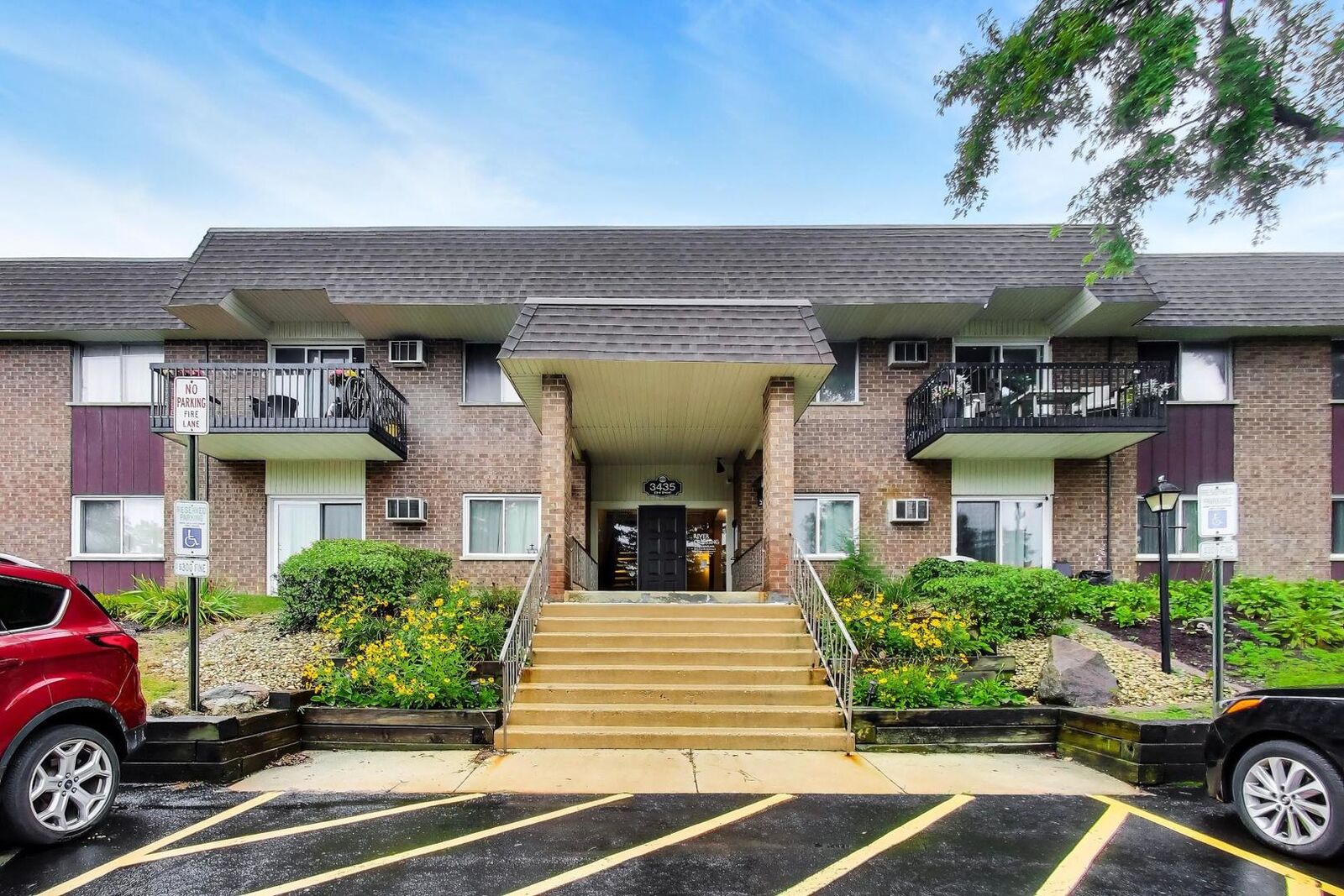 Property Photo:  3425 83rd Street D18  IL 60517 