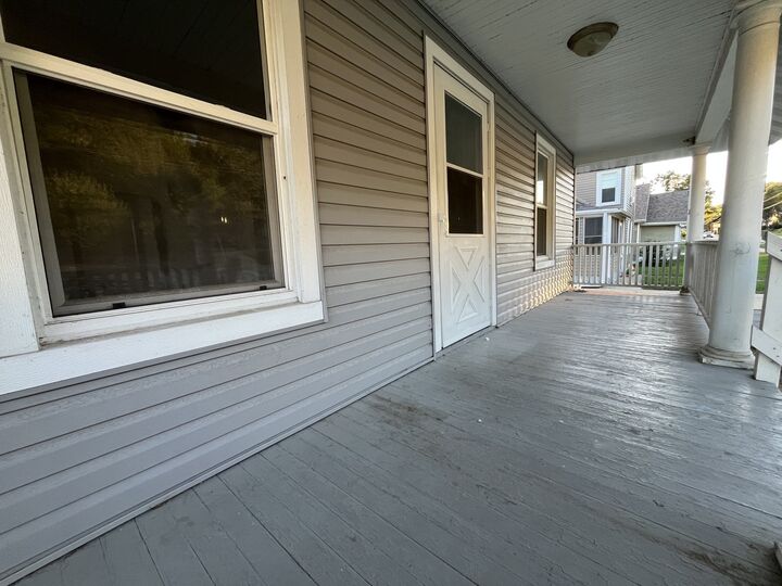 Property Photo:  693 E Bluff Street  IL 61341 