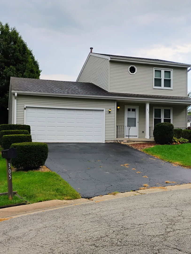 Property Photo: 303 Fernwood Court IL 60559