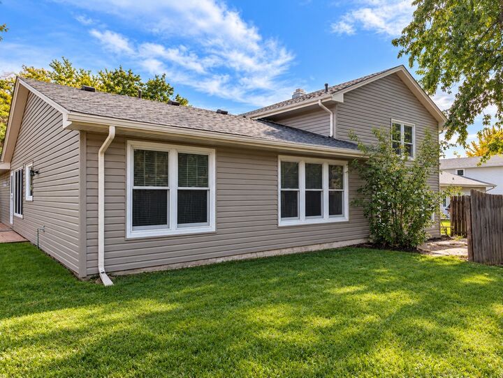 Property Photo:  129 Newport Drive  IL 60440 