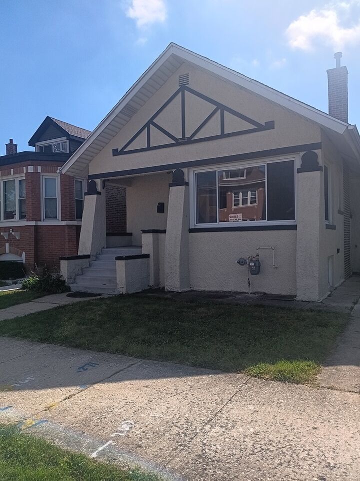 Property Photo: 3033 W 54th Street IL 60632