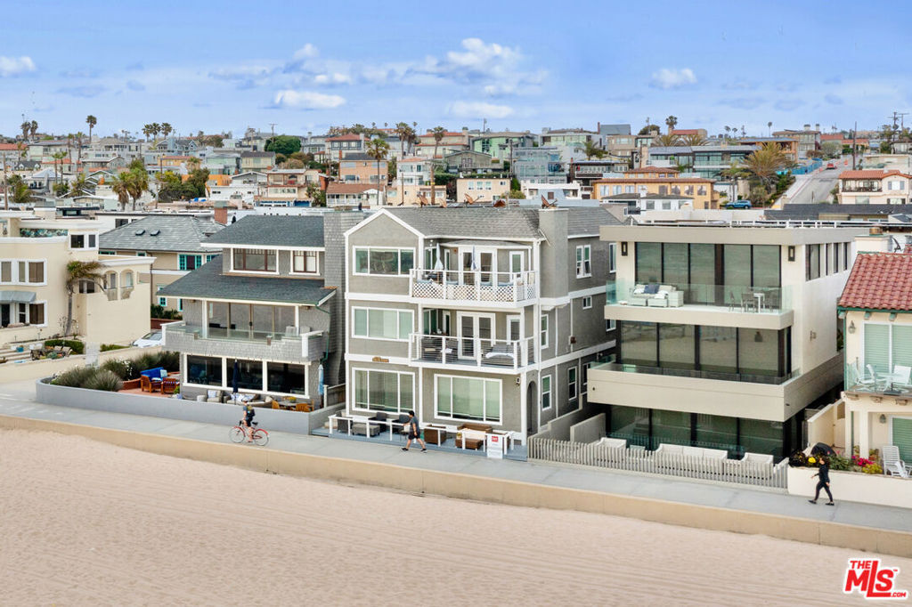 Property Photo:  1836 The Strand  CA 90254 