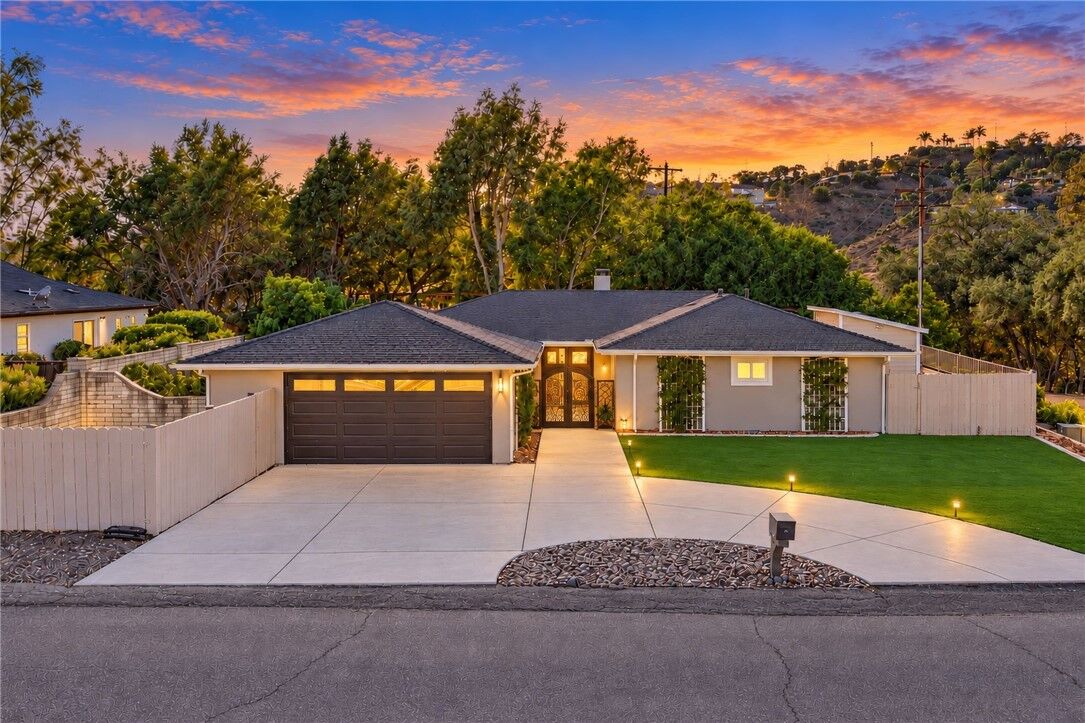 Property Photo:  3101 Cherrypoint Court  CA 92028 