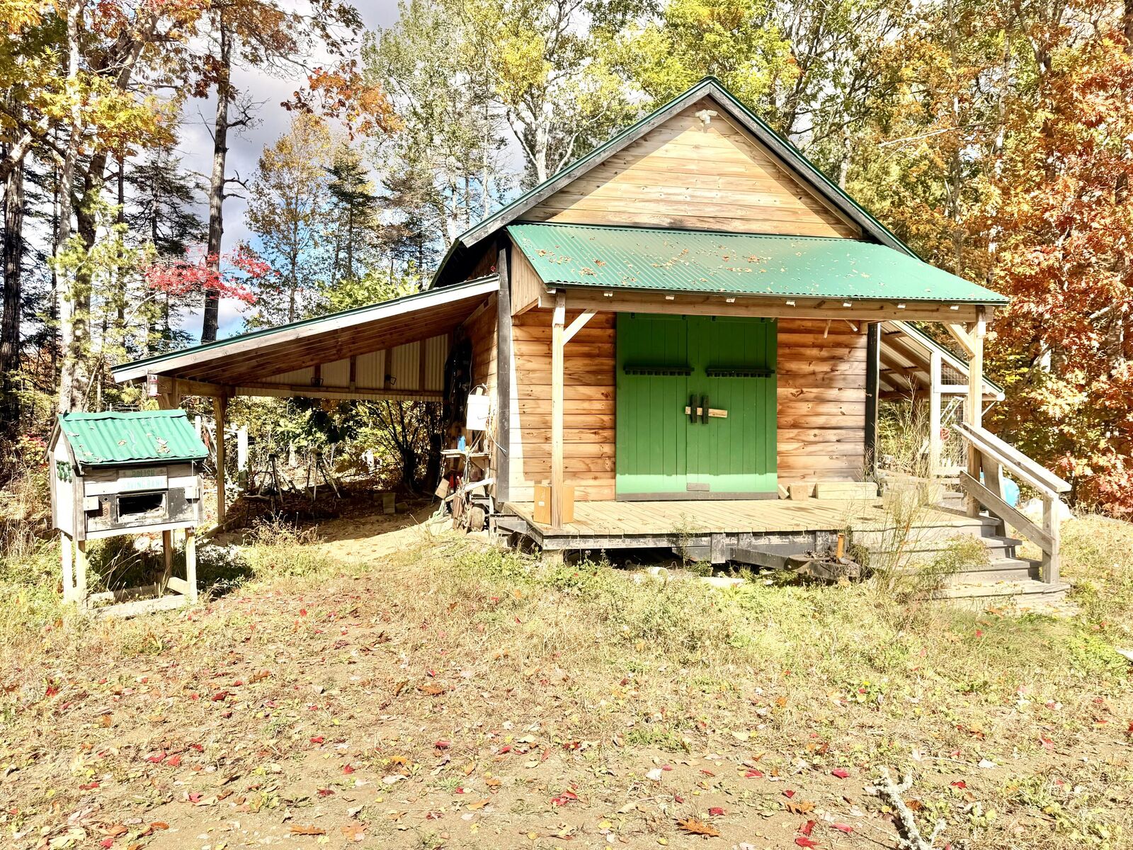 Property Photo:  553  US Highway 1  ME 04413 