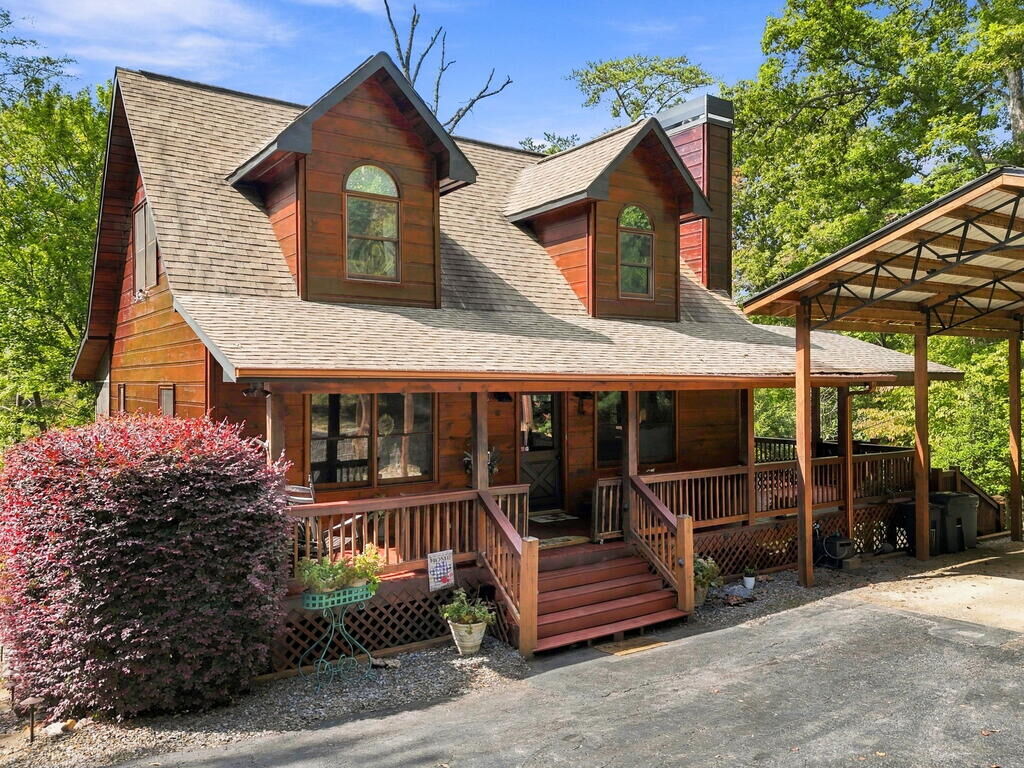 Property Photo:  218 Kings Farm Road  GA 30513 