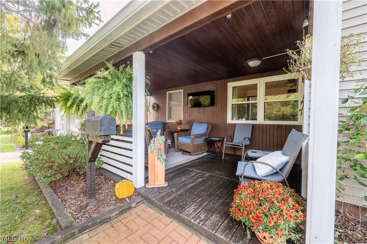 Property Photo:  140 S Bon Air Avenue  OH 44509 