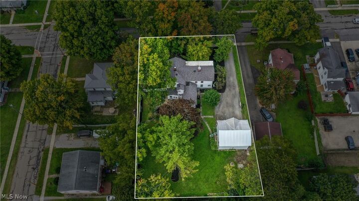 Property Photo:  137 Market Street  OH 44410 