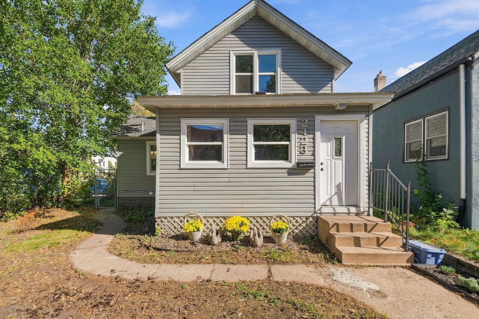 Property Photo:  2423 Quincy Street NE  MN 55418 