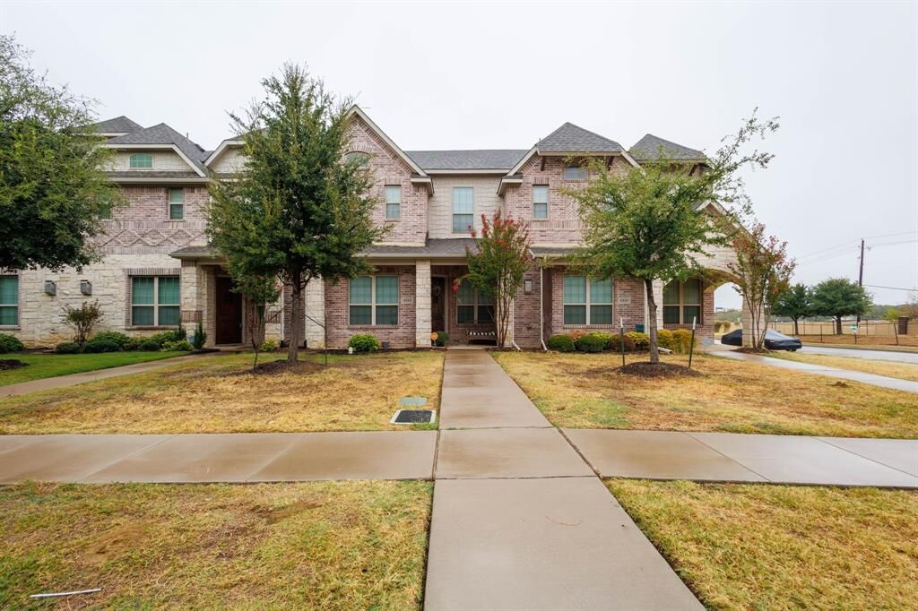 Property Photo:  4814 Empire Way  TX 75038 