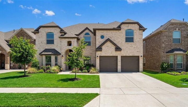 Property Photo: 504 Christie Crossing TX 75009