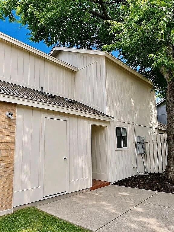 Property Photo: 2322 Summer Place Drive TX 76014
