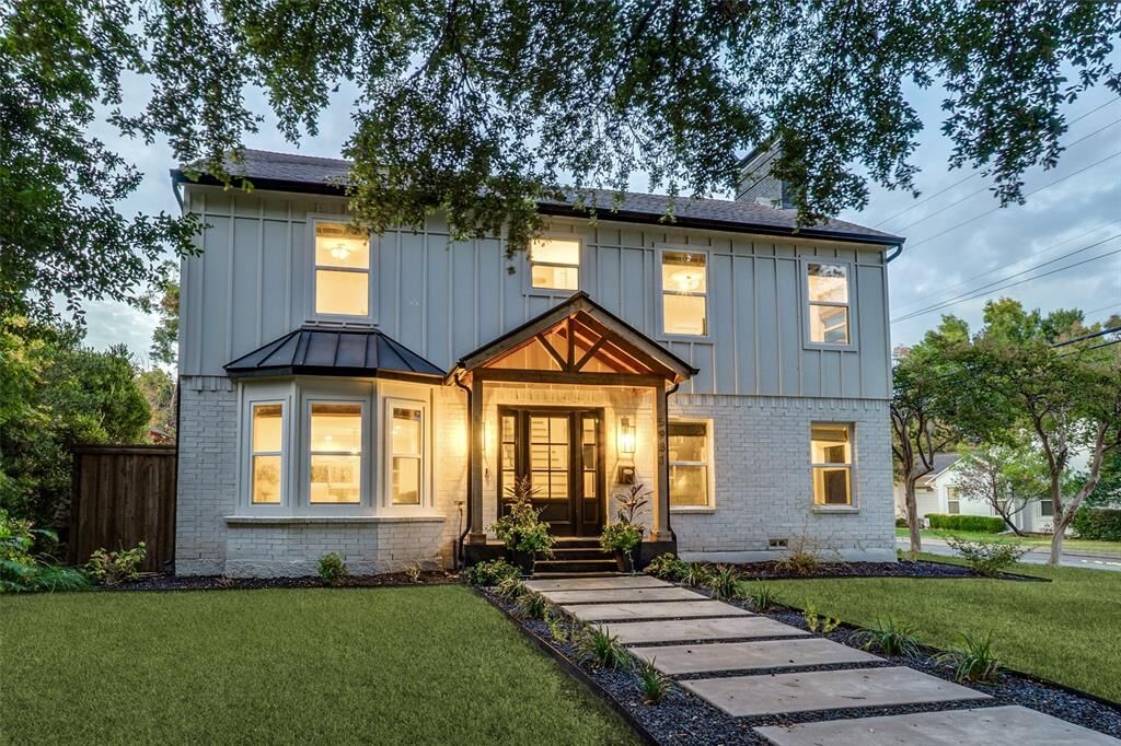Property Photo: 5931 Kenwood Avenue TX 75206