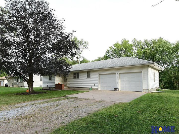 Property Photo: 504 W 5th Street NE 68465