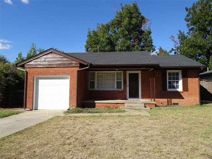 Property Photo:  1817 Carlisle Road  OK 73120 