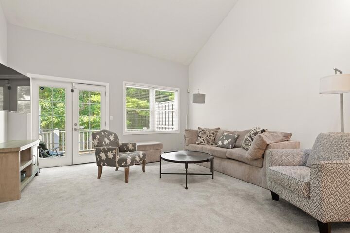 Property Photo:  142 Cannon Forge Dr 142  MA 02035 