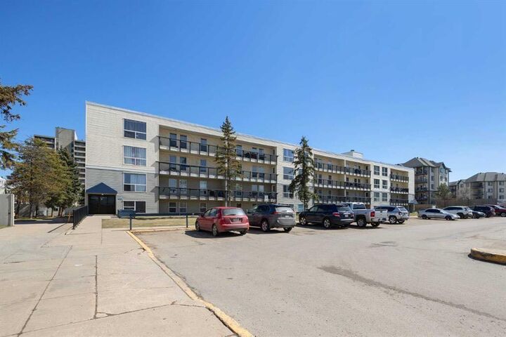 Photo de la propriété:  14921 Macdonald Drive 110  AB T9H 4H2 