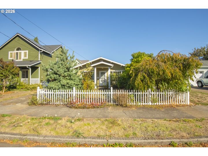 Property Photo: 3604 SE 64th Ave OR 97206