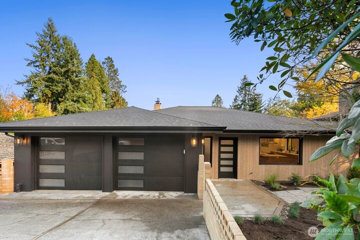 Property Photo: 16040 36th Avenue NE WA 98155