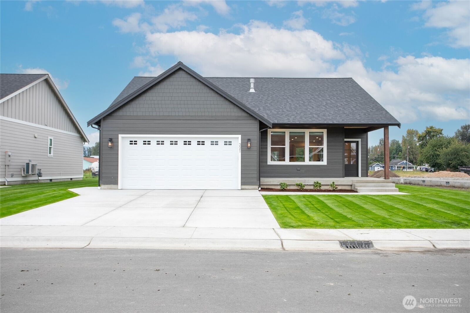 Property Photo: 321 W 3rd Street WA 98247