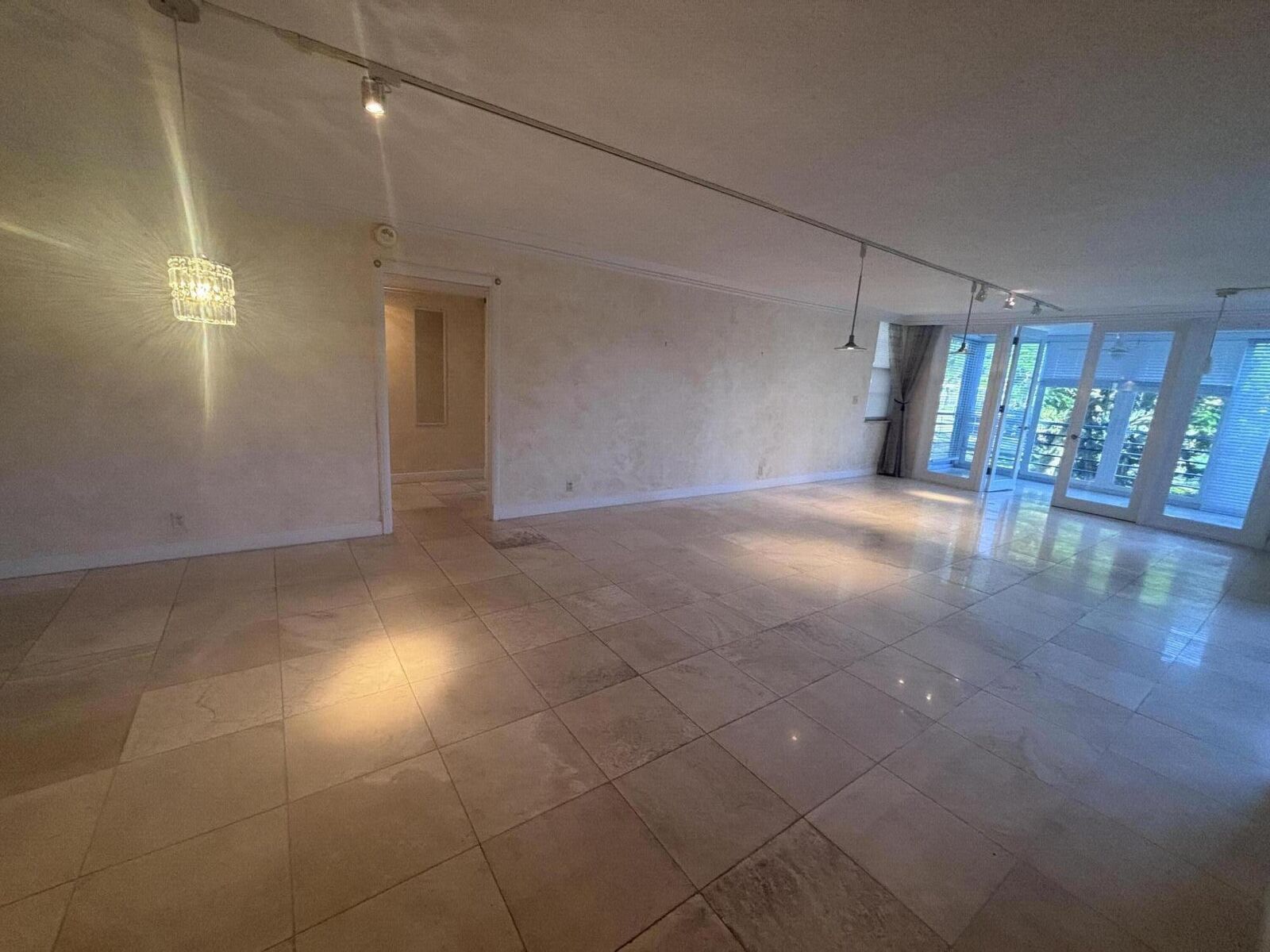 Property Photo:  806 Cypress Grove Lane 209  FL 33069 