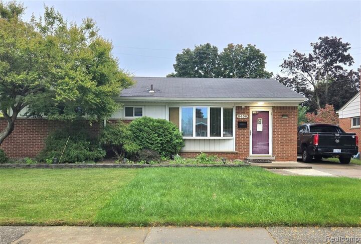 Property Photo:  8450 Norborne Avenue  MI 48127 