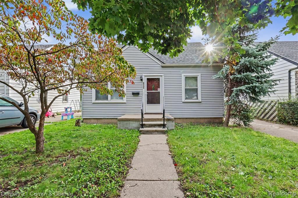 Property Photo: 4705 Weddell Street MI 48125