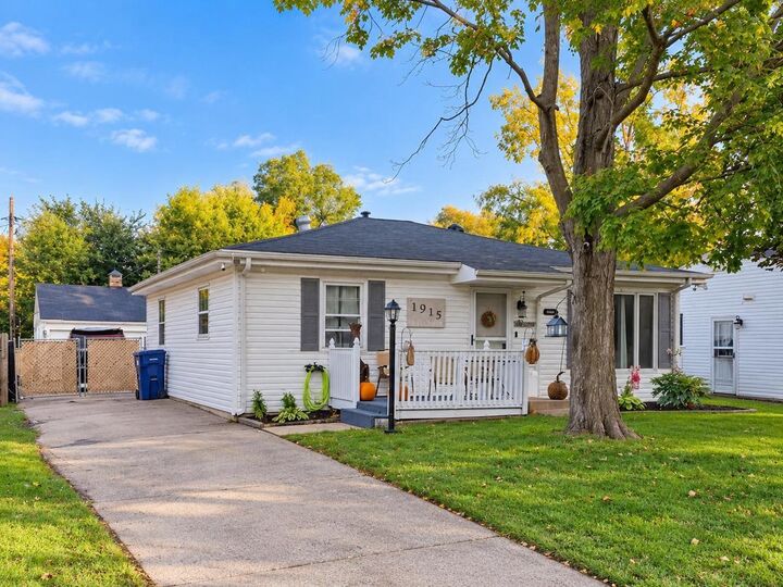 Property Photo: 1915 Glen Avenue WI 53511
