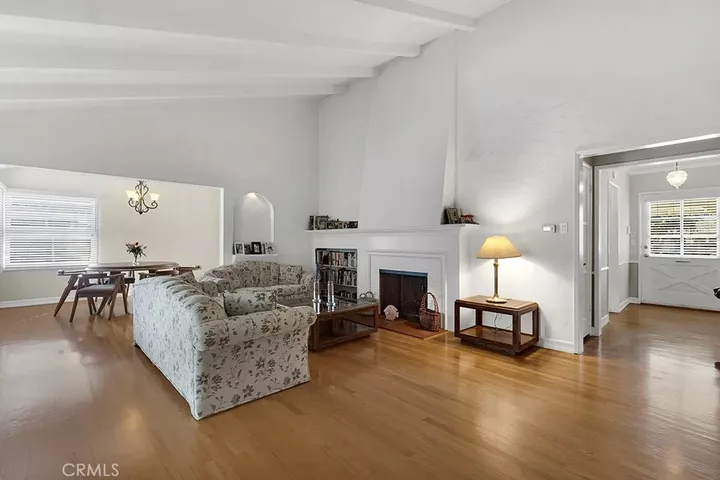 Property Photo:  13229 Margate Street  CA 91401 