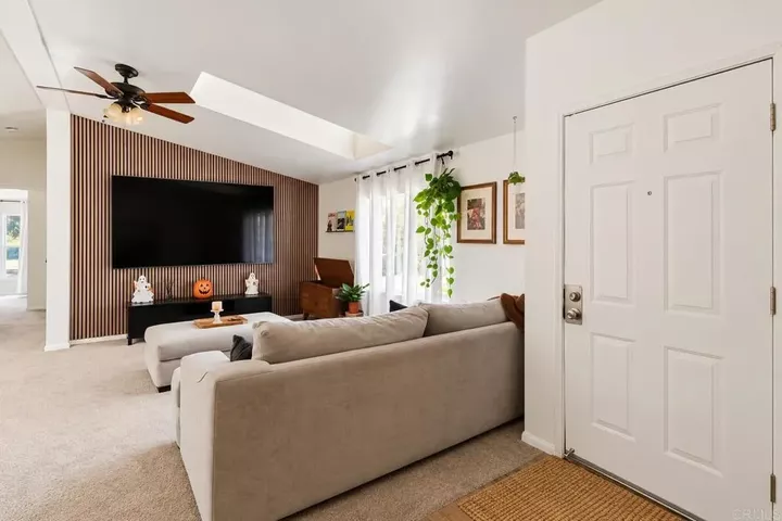 Property Photo: 1020 Silverbrook Drive CA 92019