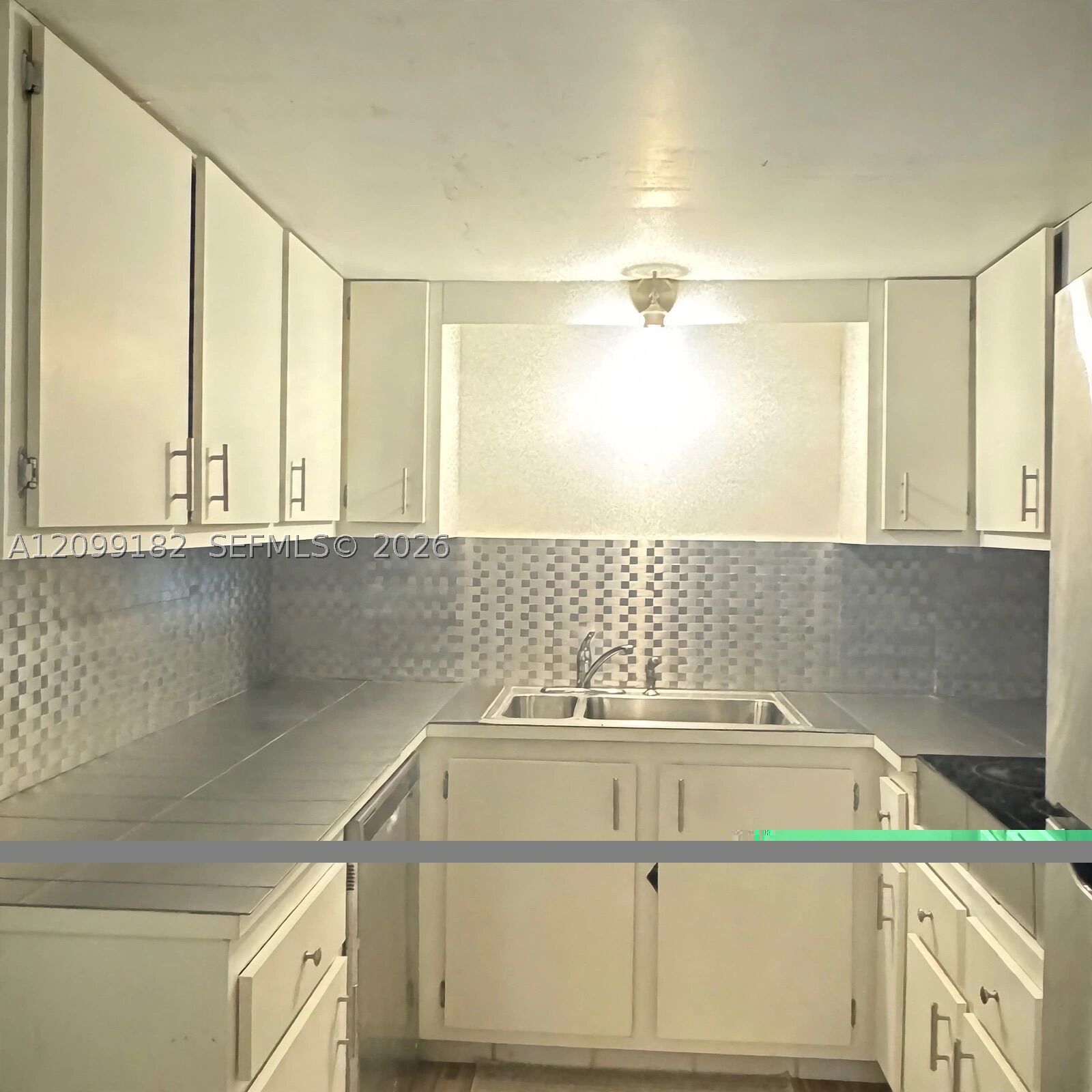 Property Photo:  5961 N Falls Cir Dr 306  FL 33319 