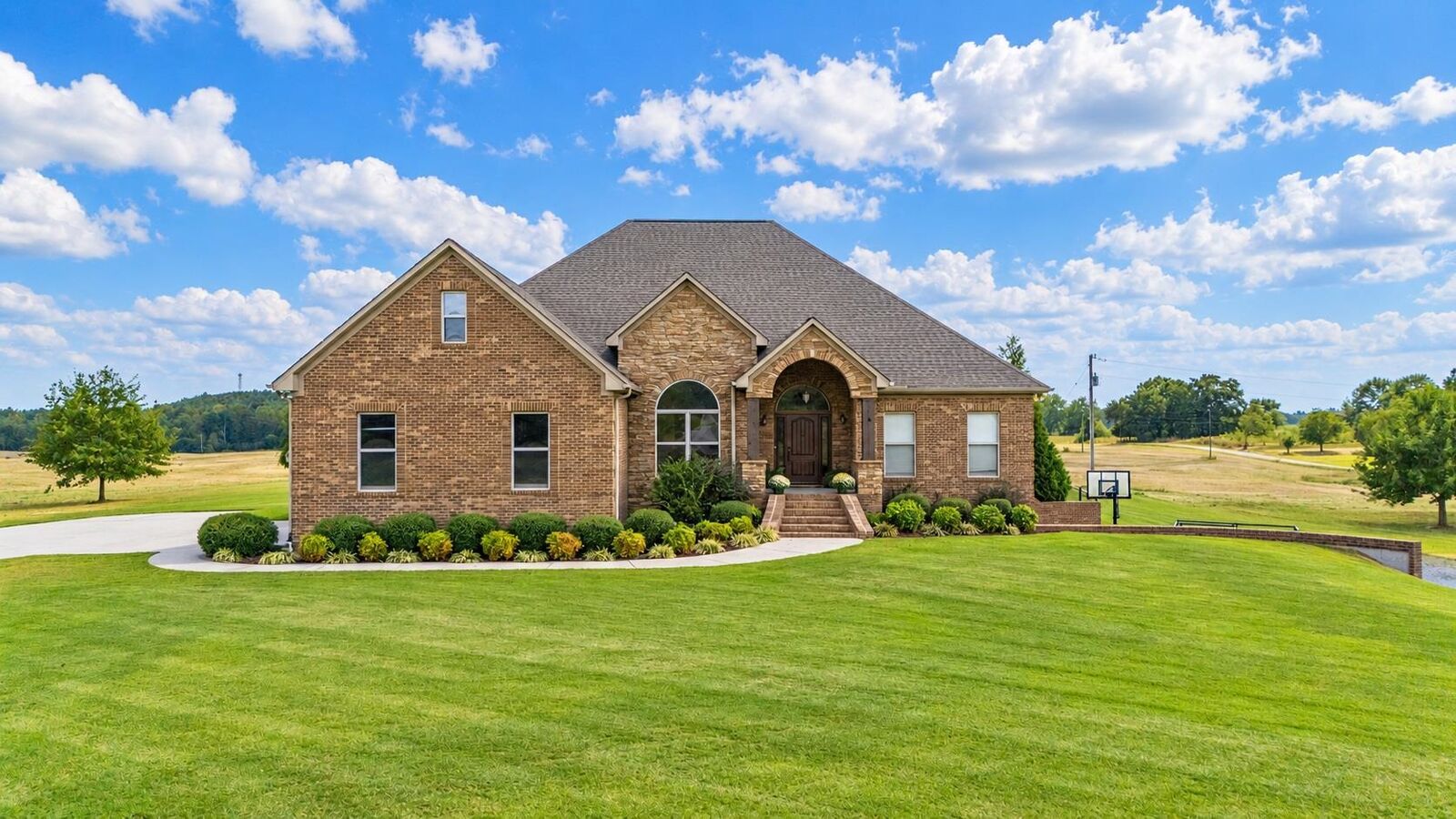 Property Photo:  2785 Co Rd 421  AL 35057 