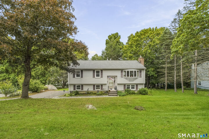 Property Photo: 13 Ken Oaks Drive CT 06810
