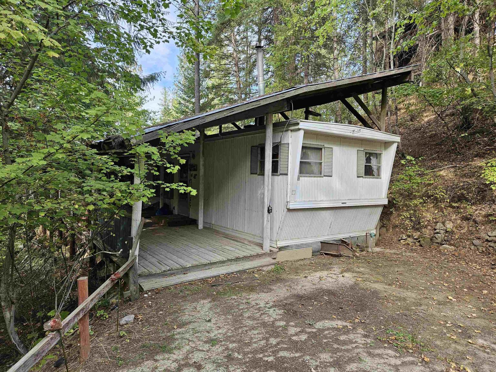 Property Photo:  4058 Tamarack Bay Rd  WA 99148 