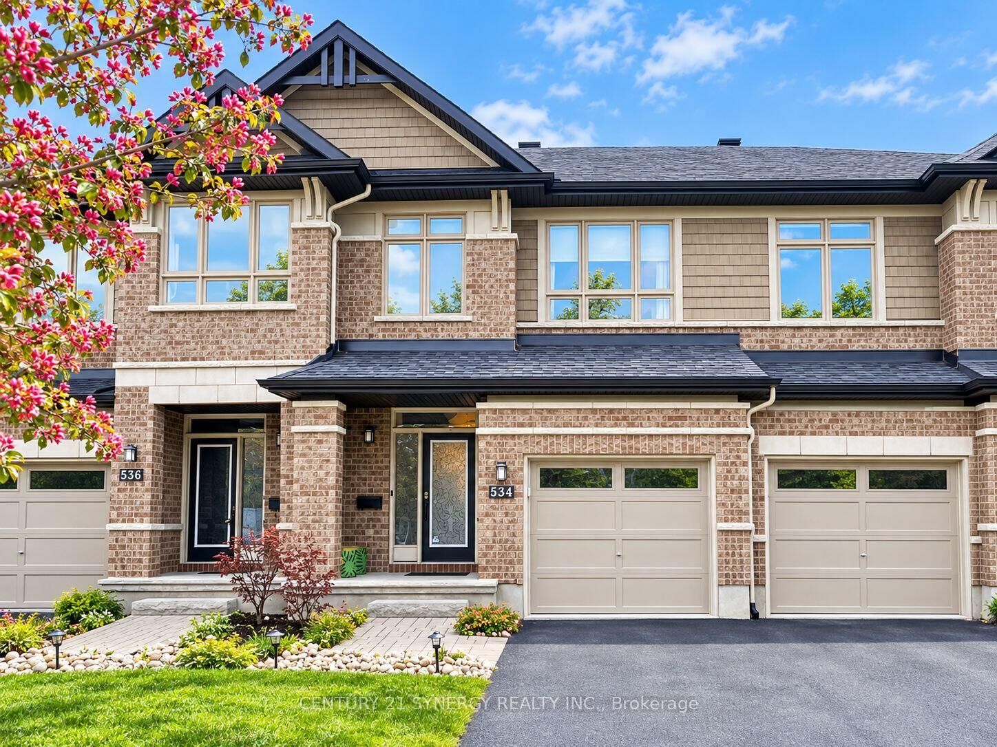 Photo de la propriété:  534 Grand Tully Way  ON K1V 2M8 