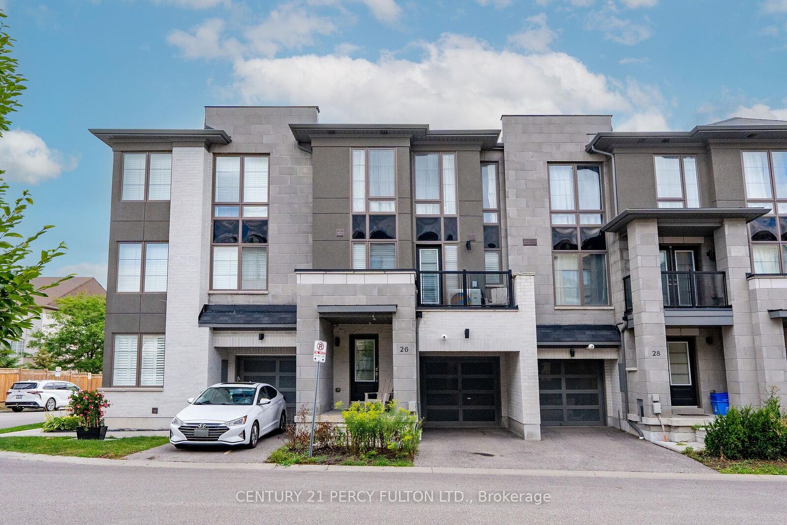 Property Photo:  26 Pallock Hill Way  ON L1R 0N5 