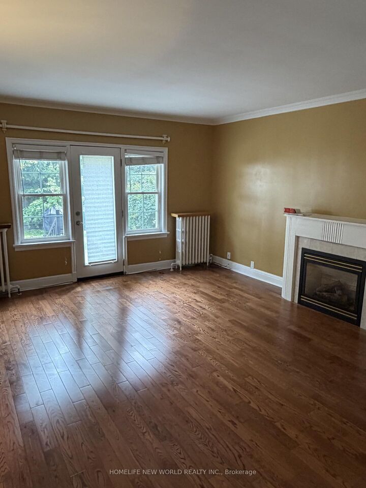 Property Photo:  1217 Avenue Road 4  ON M5N 2G5 