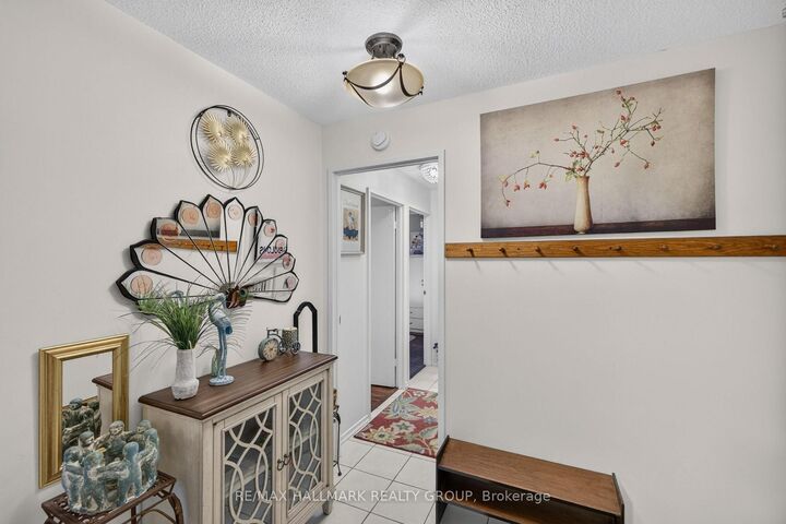 Property Photo:  415 Greenview Avenue 1005  ON K2B 8G5 