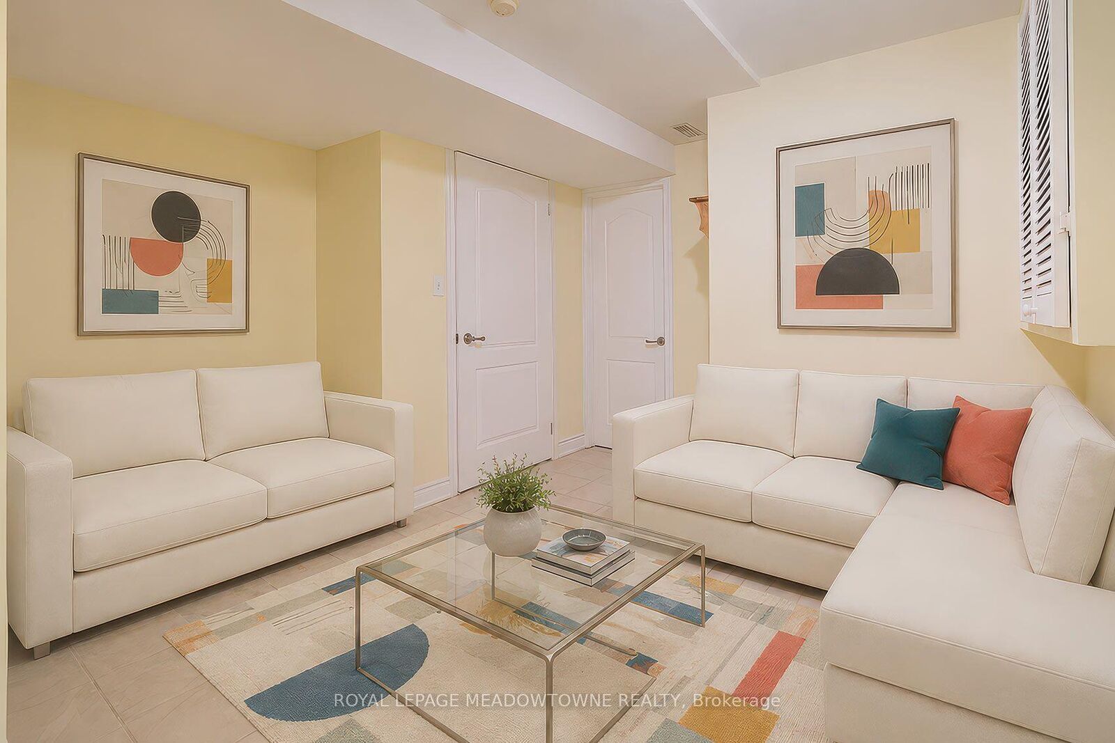 Property Photo: 6407 Alderwood Trail ON L5N 6W9