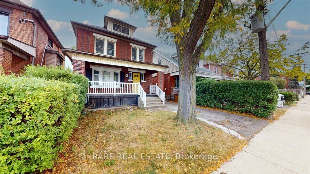 Property Photo:  8 Balsam Avenue N 2  ON L8L 6Y2 