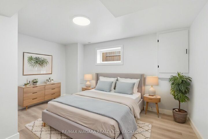 Property Photo:  422 Brunswick Street Lower  ON L8H 6S4 