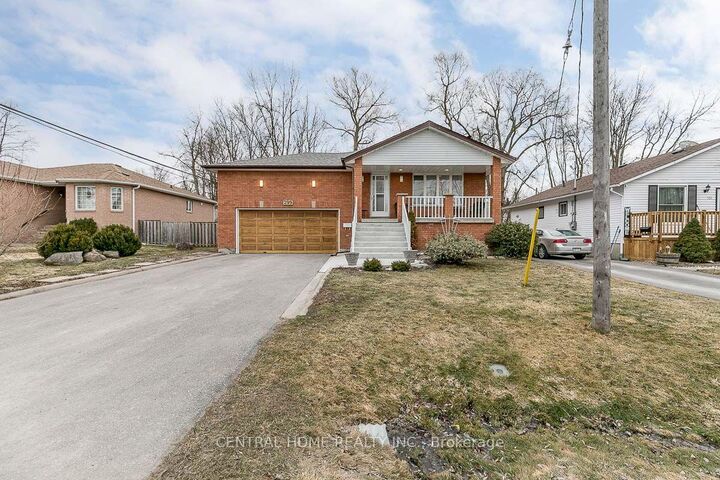 Property Photo: 299 Lakeview Boulevard Lower ON L4P 2Y6