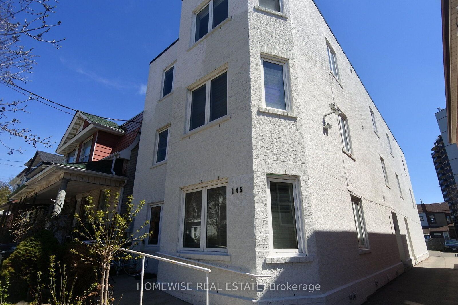 Property Photo:  145 Lansdowne Avenue 201  ON M6K 2W1 