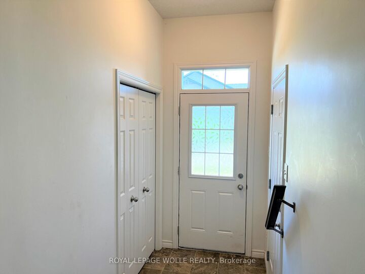 Property Photo:  46 Renfrew Street  ON N2R 0G5 