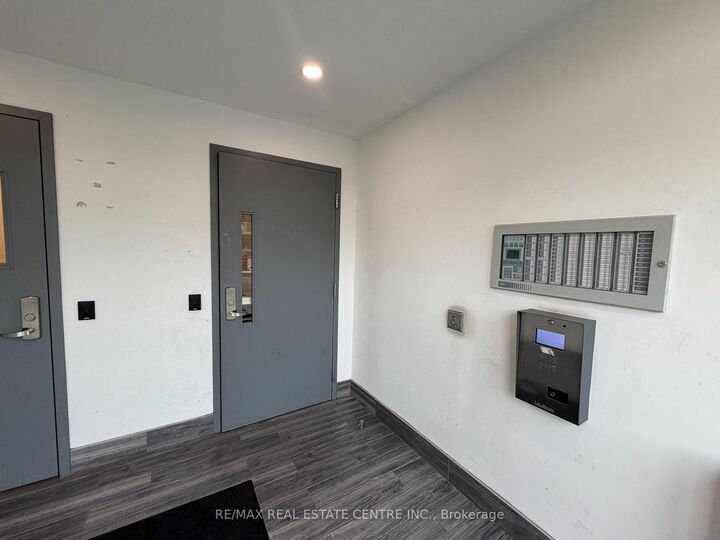 Property Photo:  1098 Paisley Road #105A  ON N1K 0E3 